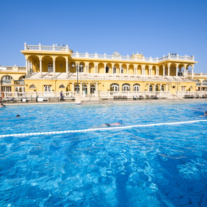 Photo img/photo/photo-157423215-HU-BUD.jpg